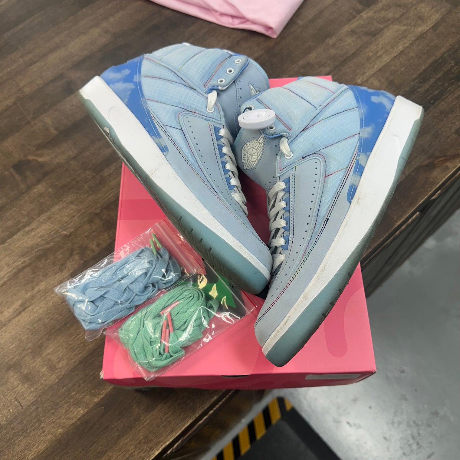 J Balvin Jordan 2 (USED)