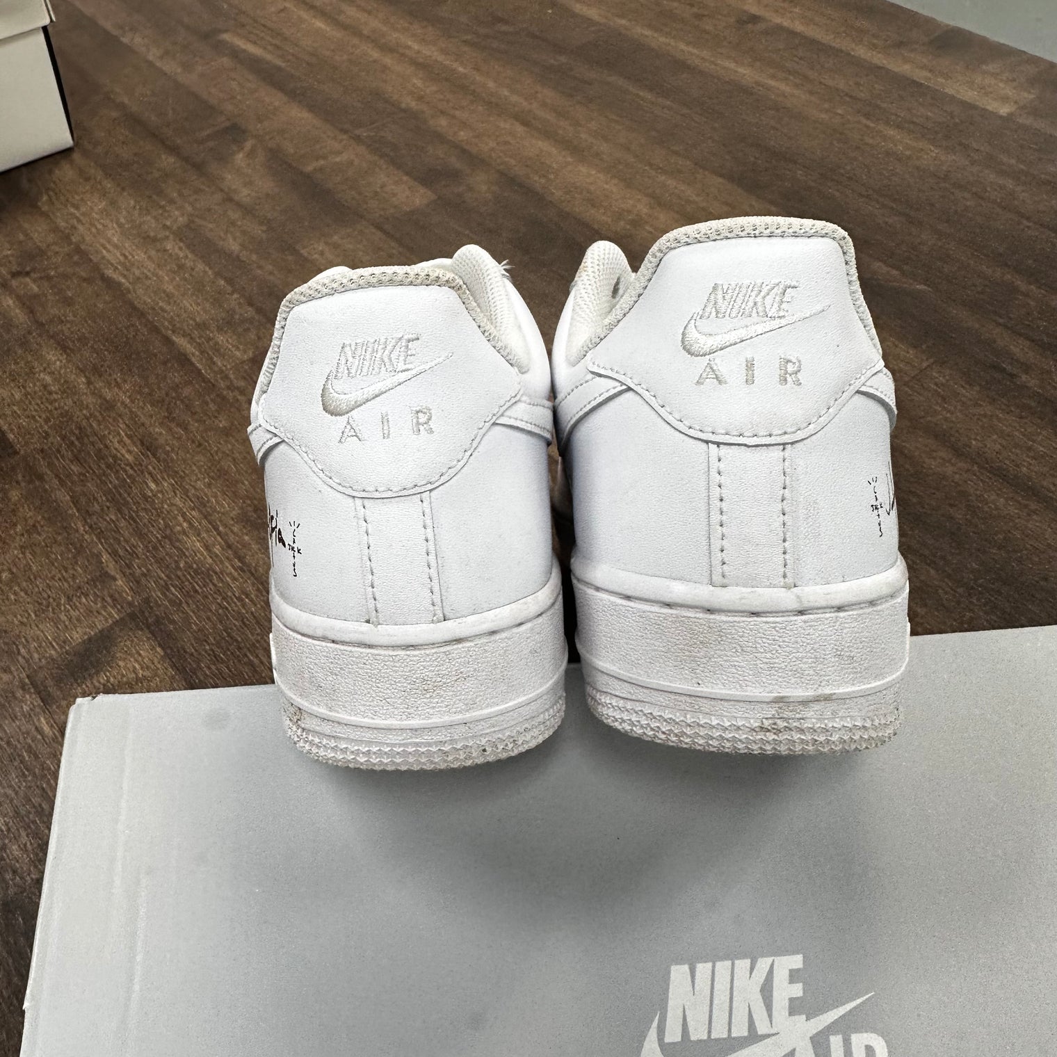 (W) Utopia Travis Scott Nike Air Force 1 Low (USED)