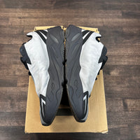 Metallic MNVN Yeexy 700 (USED)