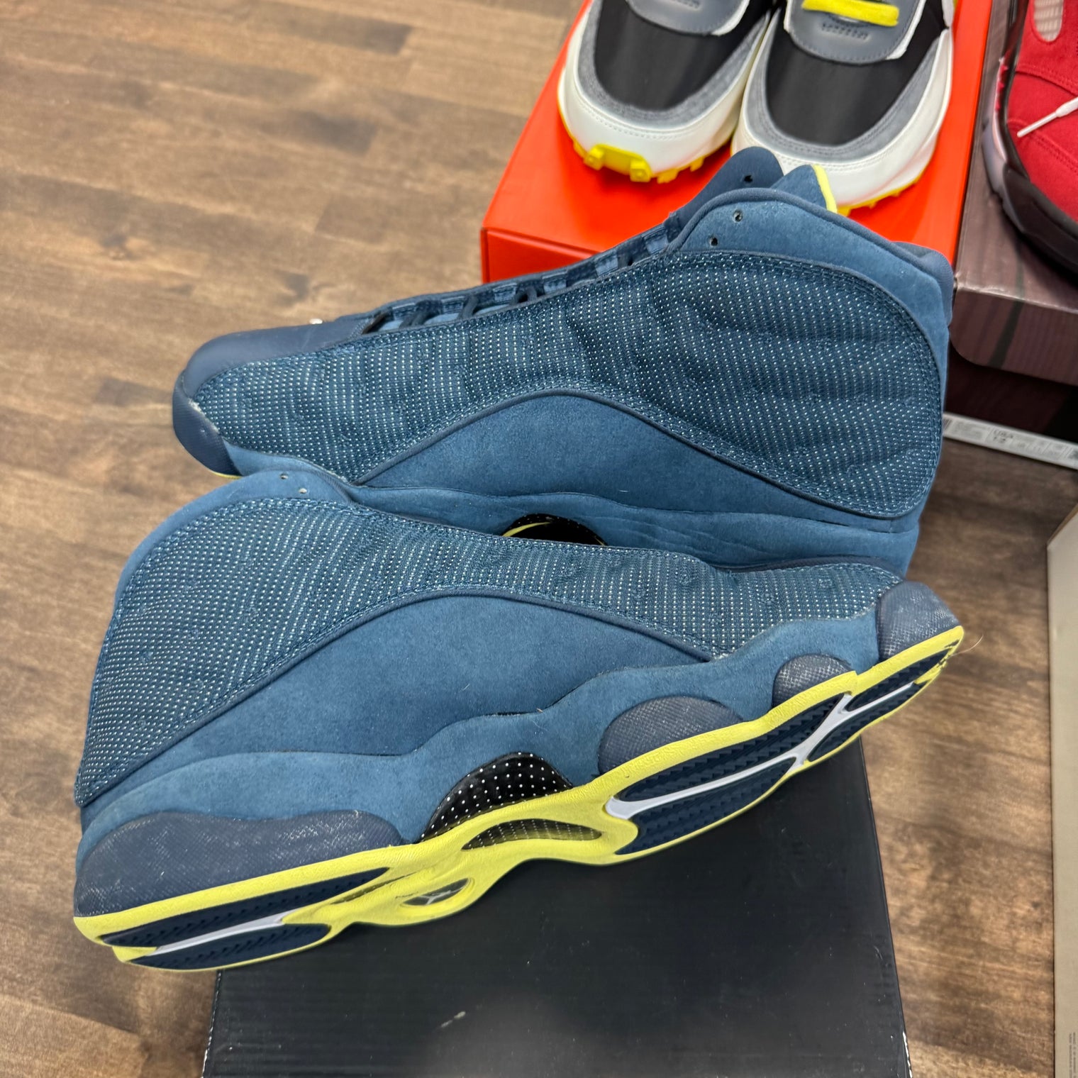 Squadron Blue Jordan 13 Retro (USED)