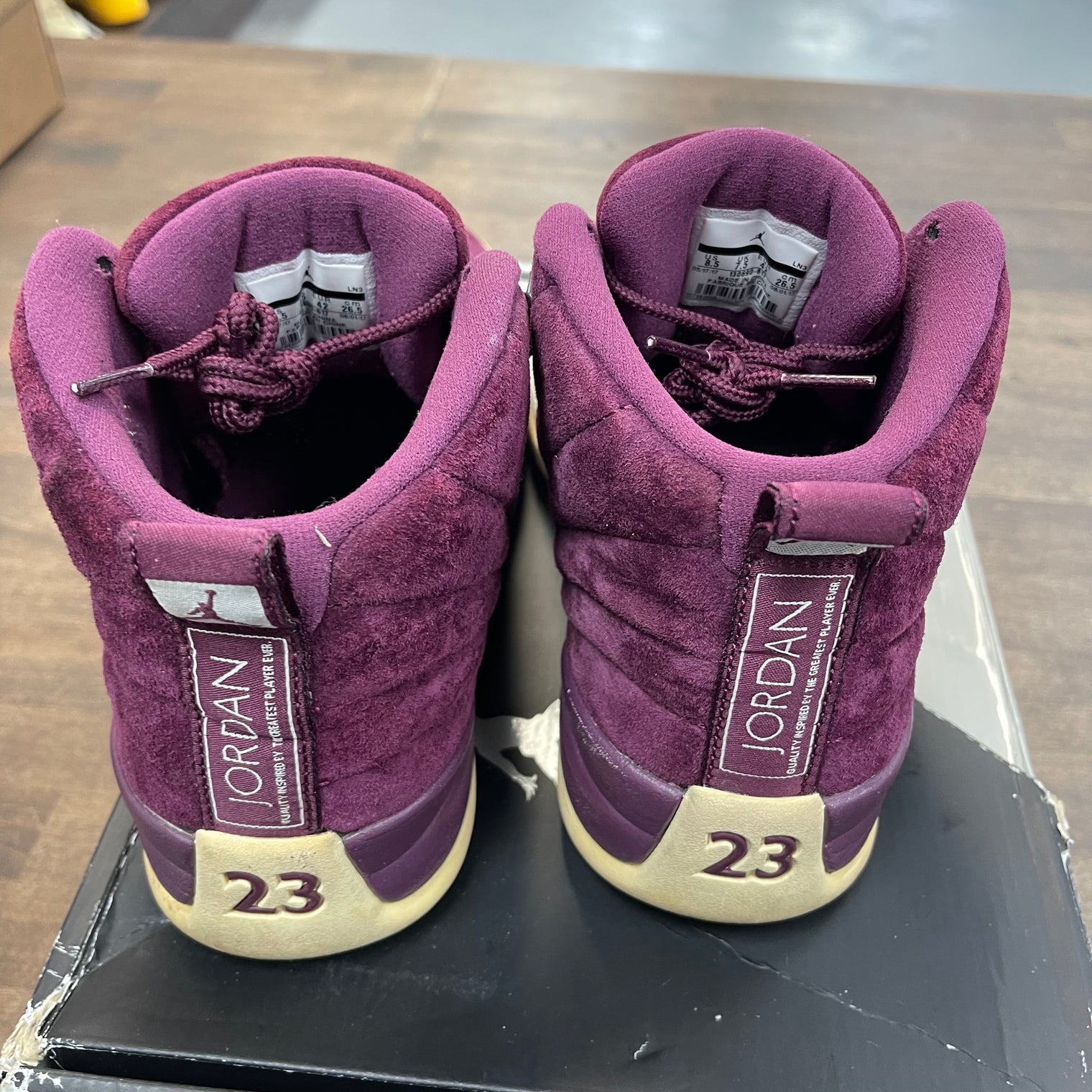 Bordeaux Jordan 12 (USED,No Box)