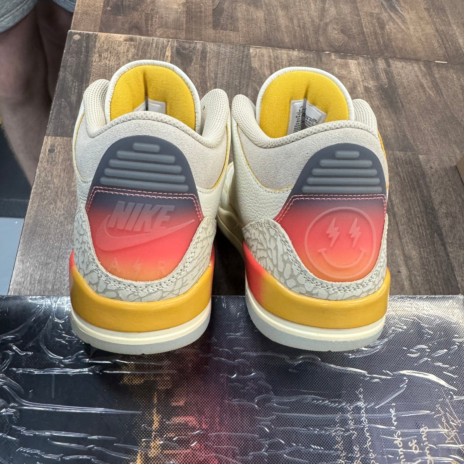 J Balvin Medellin Sunset Jordan 3 Retro SP (USED)