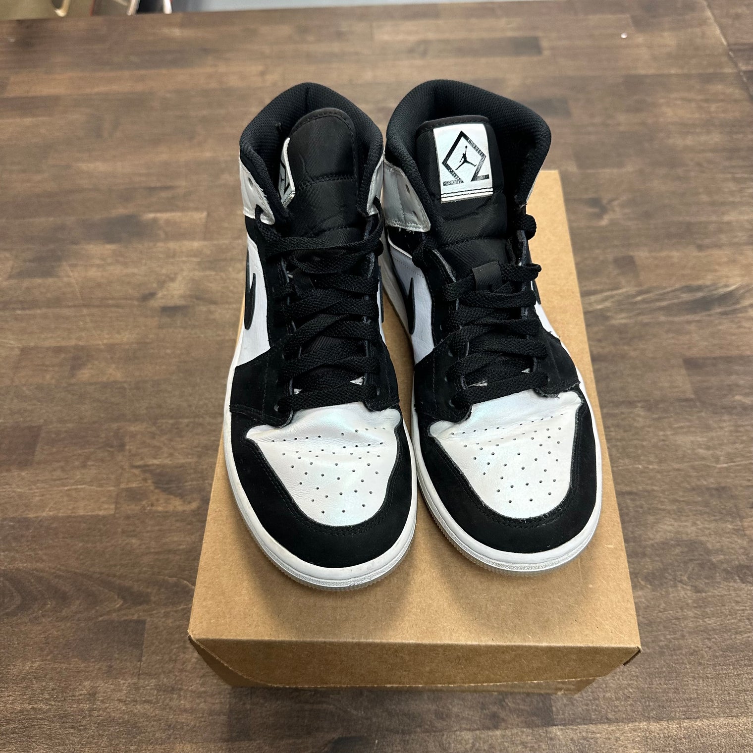 Diamond Short Jordan 1 Mid (USED,No Box)