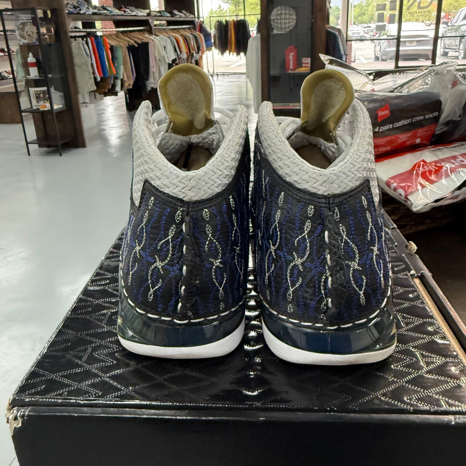 Motorsports / Wizards Jordan 23 (USED)