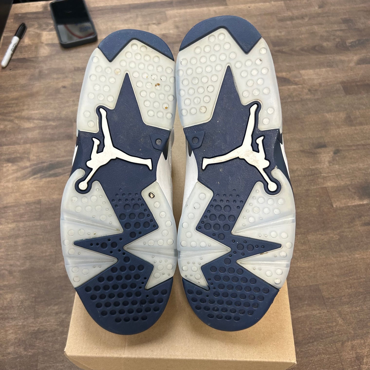Midnight Navy Jordan 6 Retro (Used, No Box)