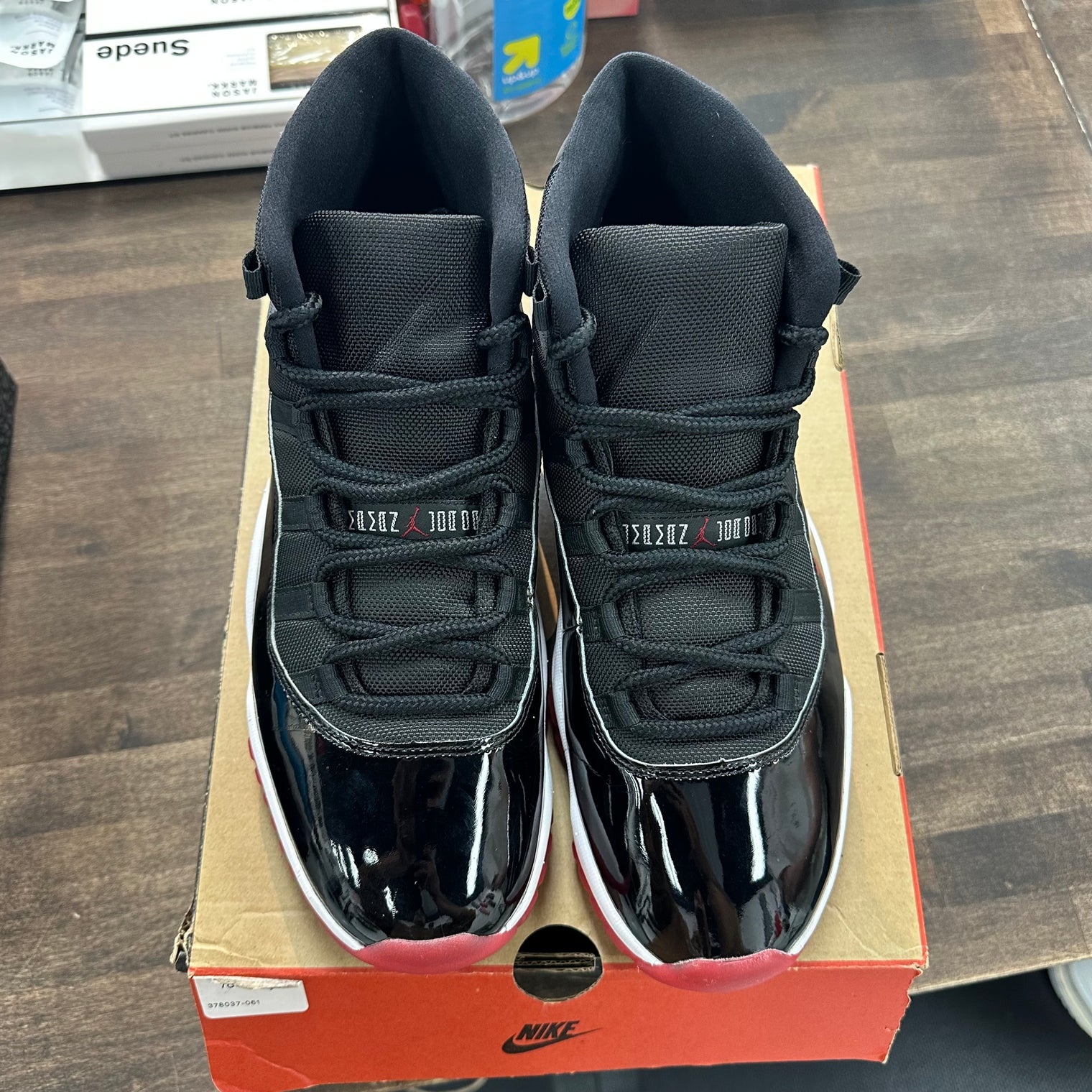 Bred Jordan 11 (2019) (USED)