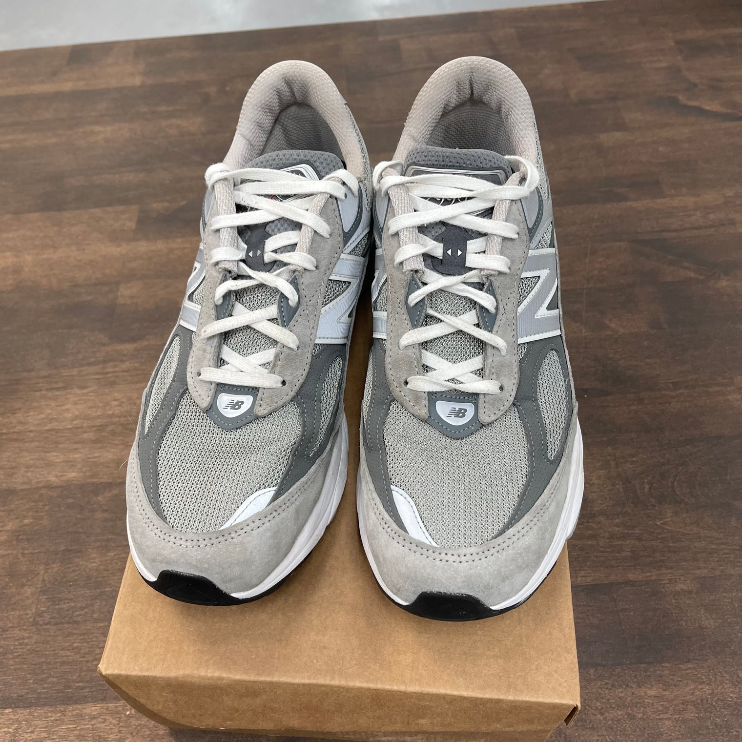 Grey New Balance 990V6 (USED,No Box)