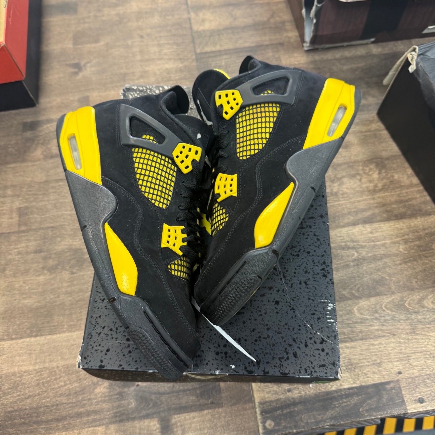 Yellow Thunder Jordan 4 Retro (USED)