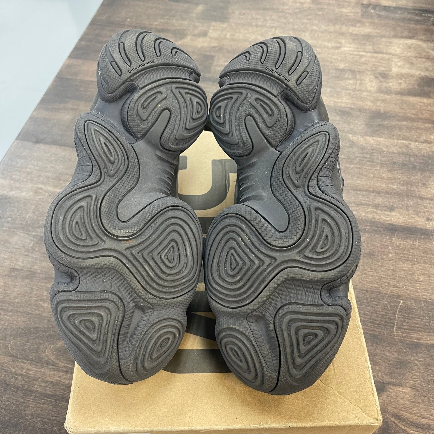 Utility Black Yeezy 500 (USED)