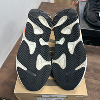 Waverunner Yeezy 700 (USED)