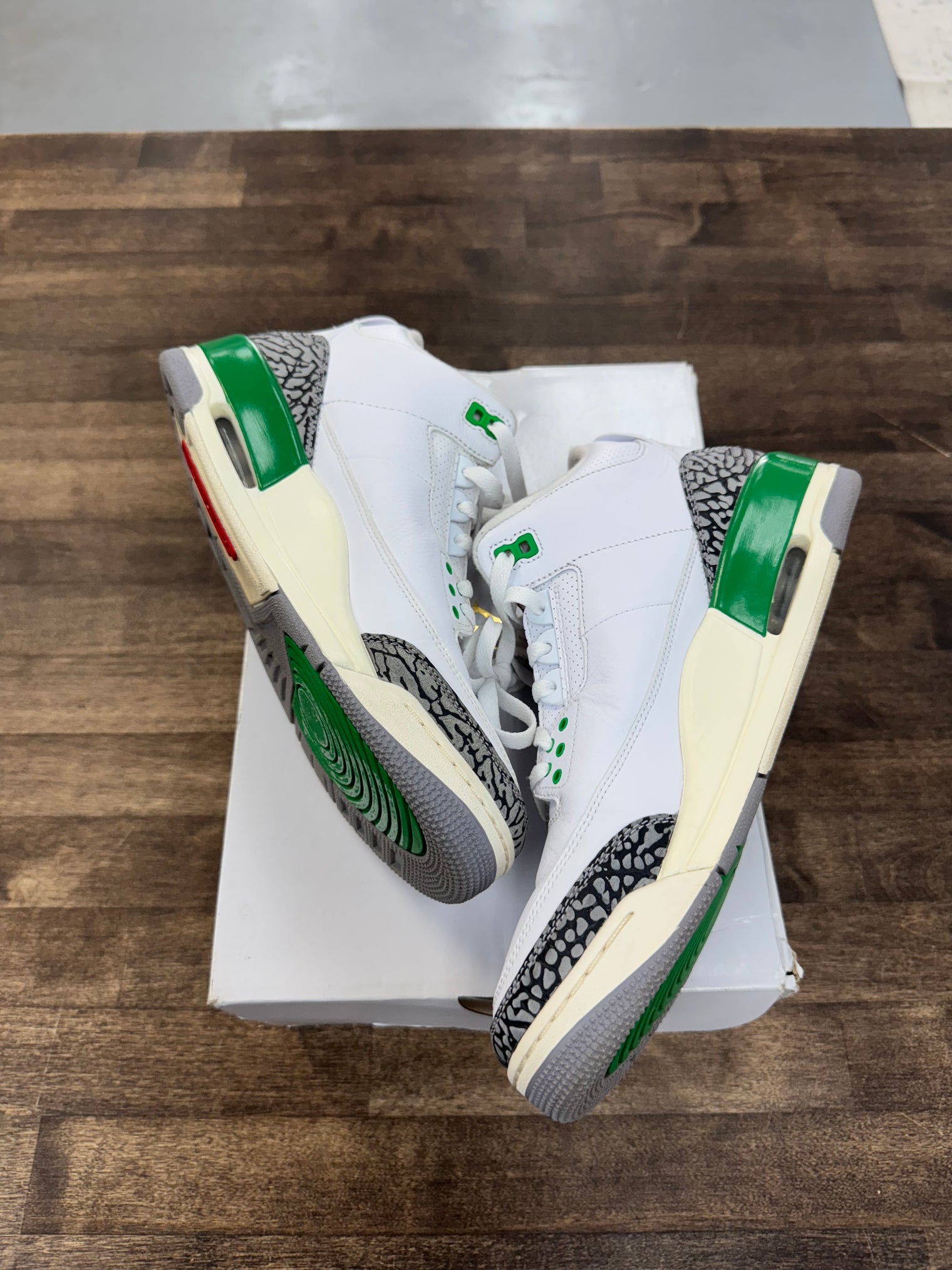 Lucky Green Jordan 3 (W) (USED)
