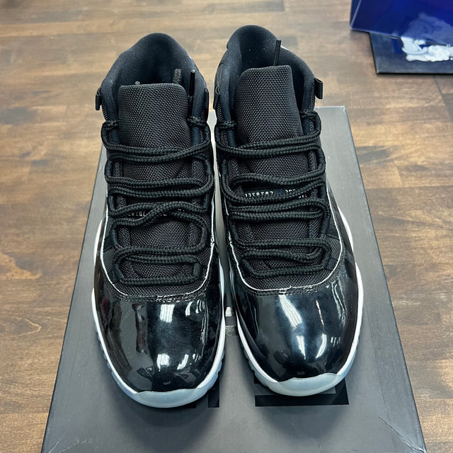 Space Jam Jordan 11 Retro (USED)