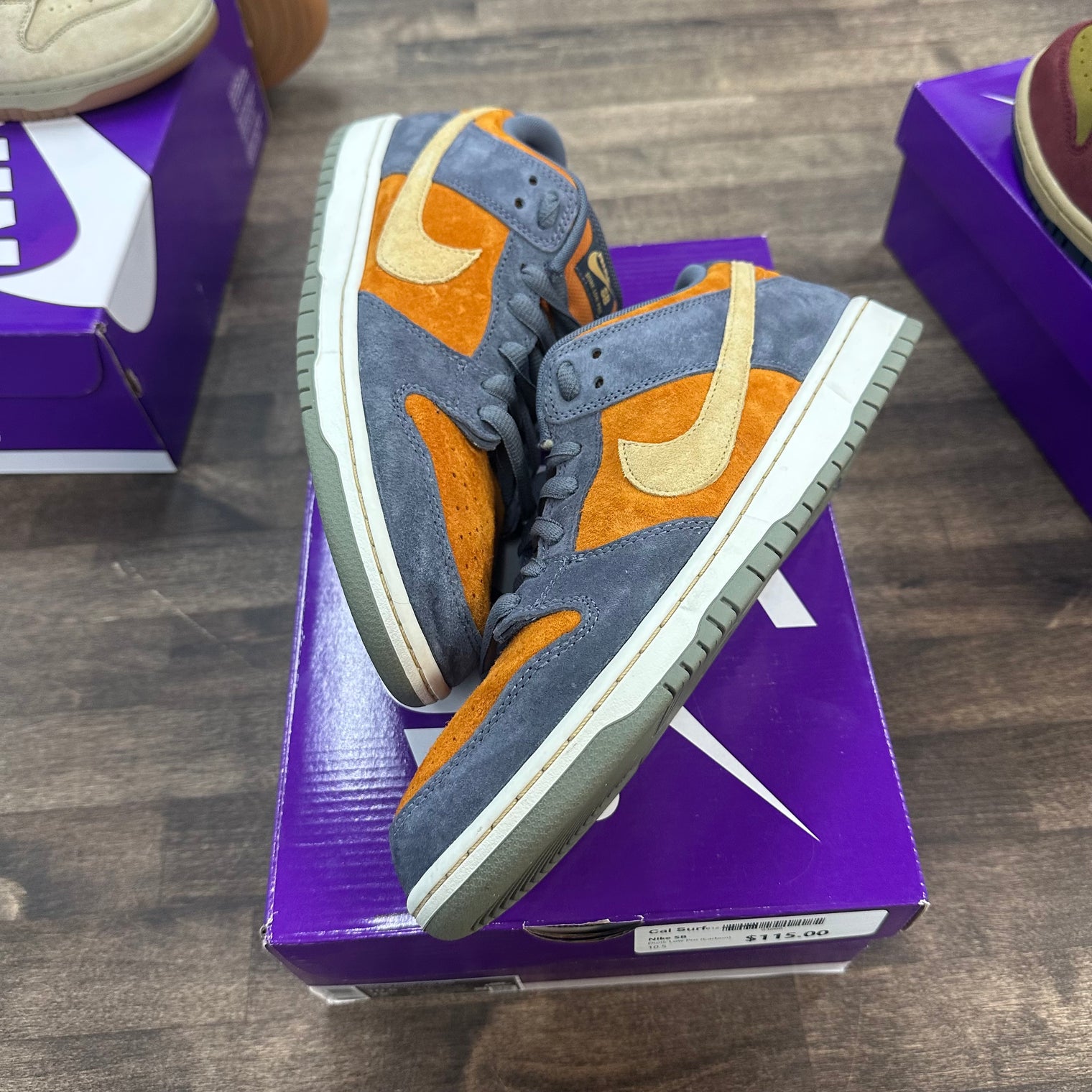 Light Carbon Monarch SB Dunk Low (USED)