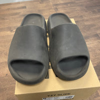 Onyx Yeezy Slide (USED)