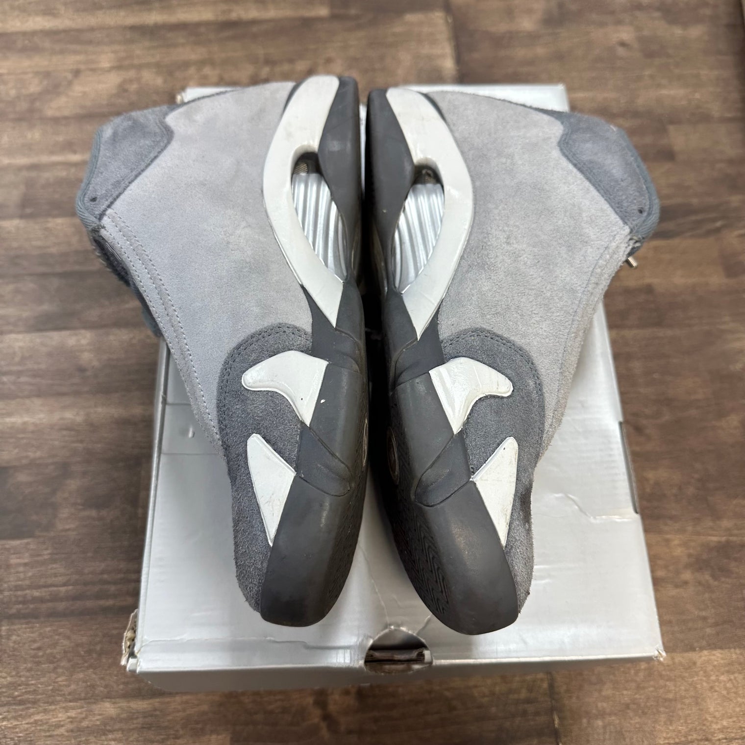 Flint Grey Jordan 14 Retro (USED)