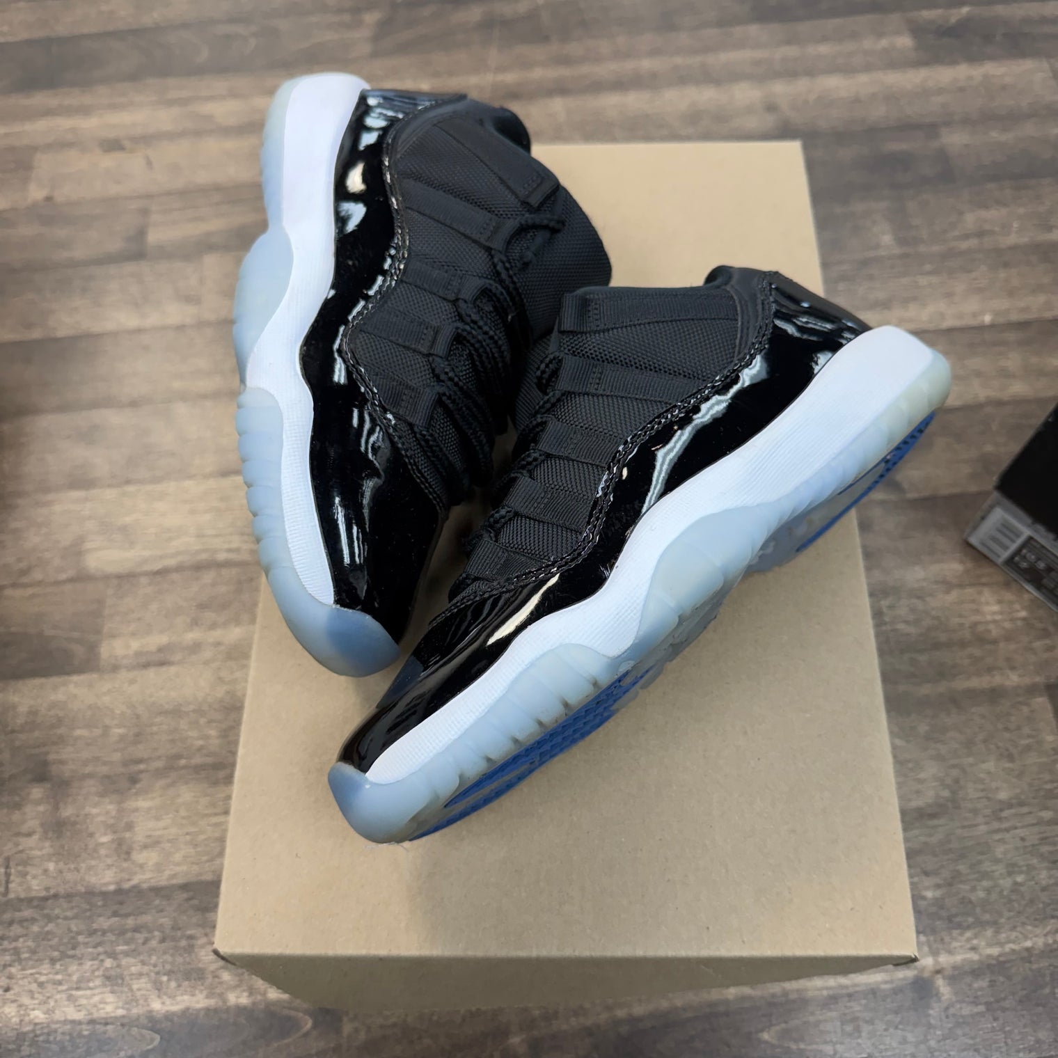 Jordan 11 Low Retro Space Jam (GS) (USED, No Box)