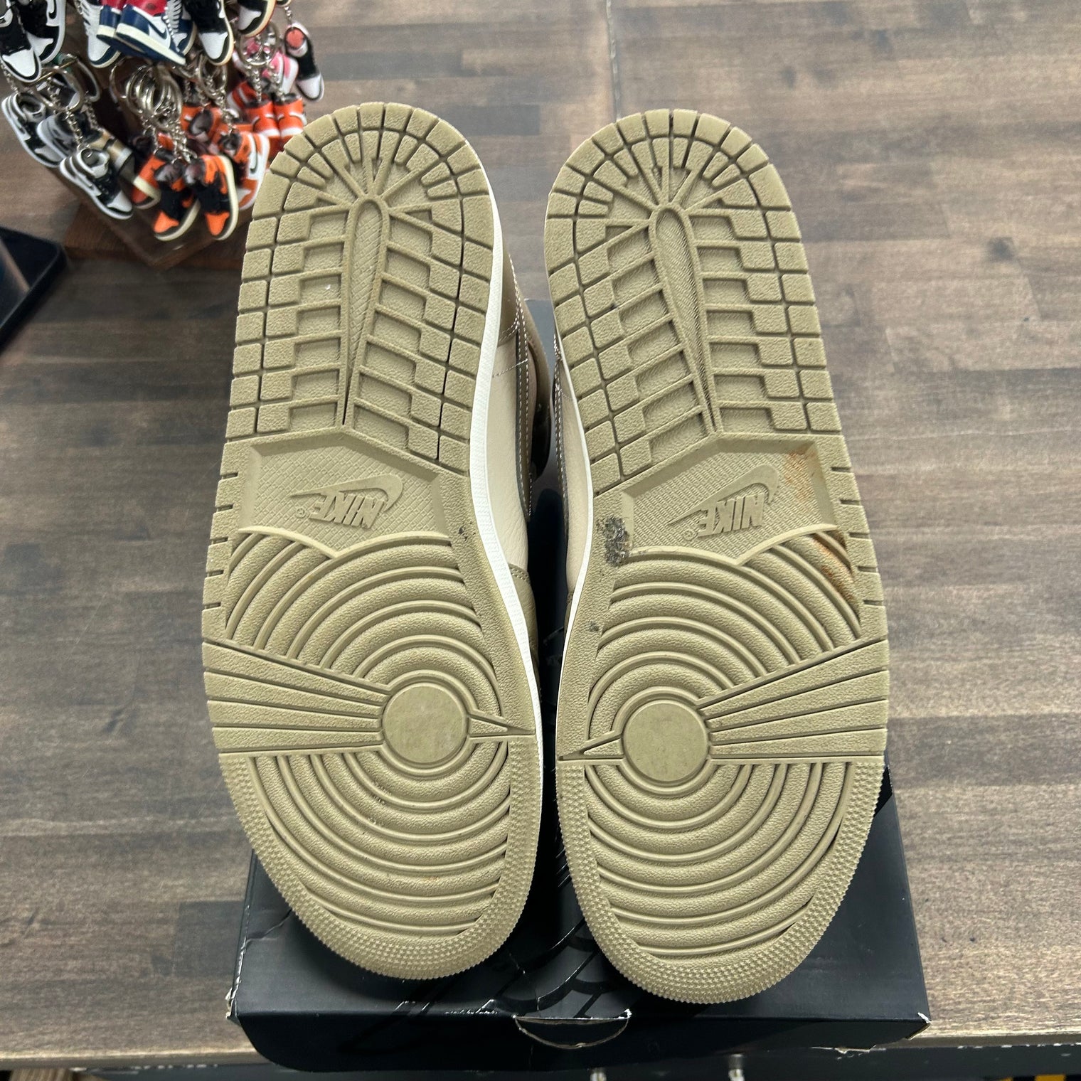 Legend Light Brown Jordan 1 Mid (USED)