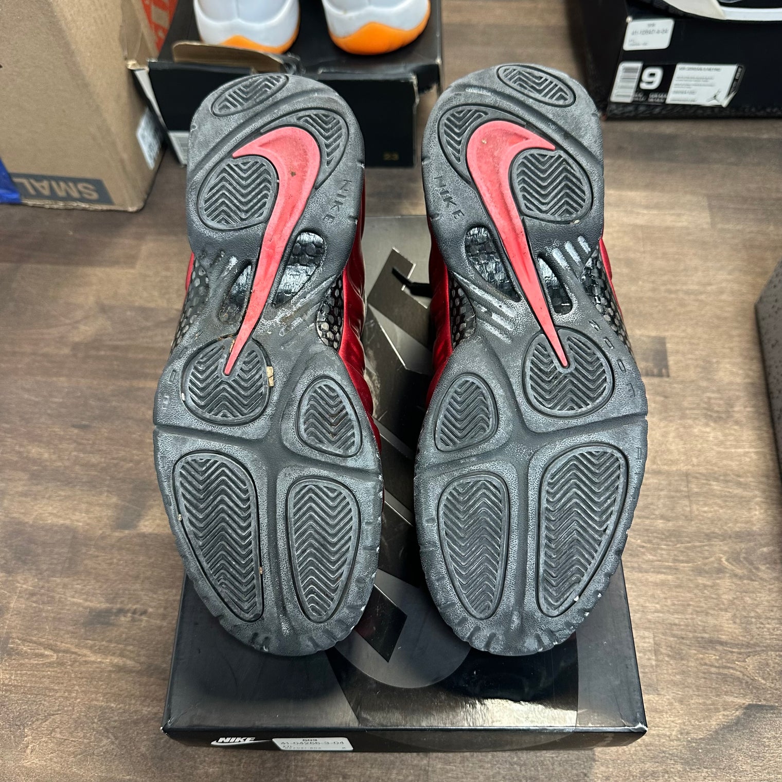 University Red Foamposite Pro (USED)