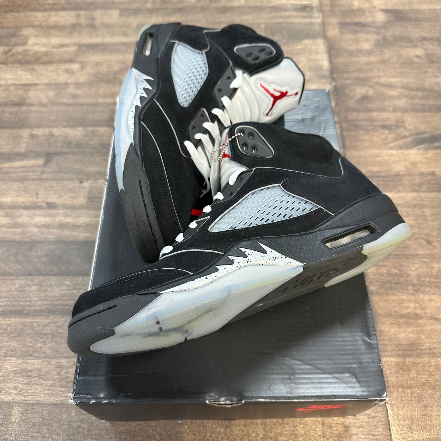 Black Metallic Jordan 5 (2025) (USED)
