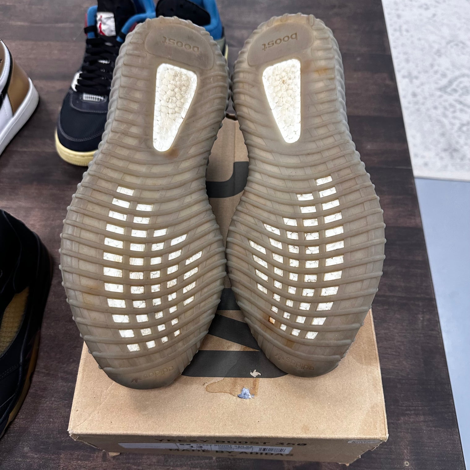Beluga Yeezy 350 (USED,No Box)