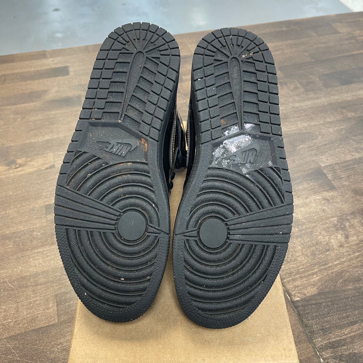 Black Metallic Jordan 1 High (USED, No Box)