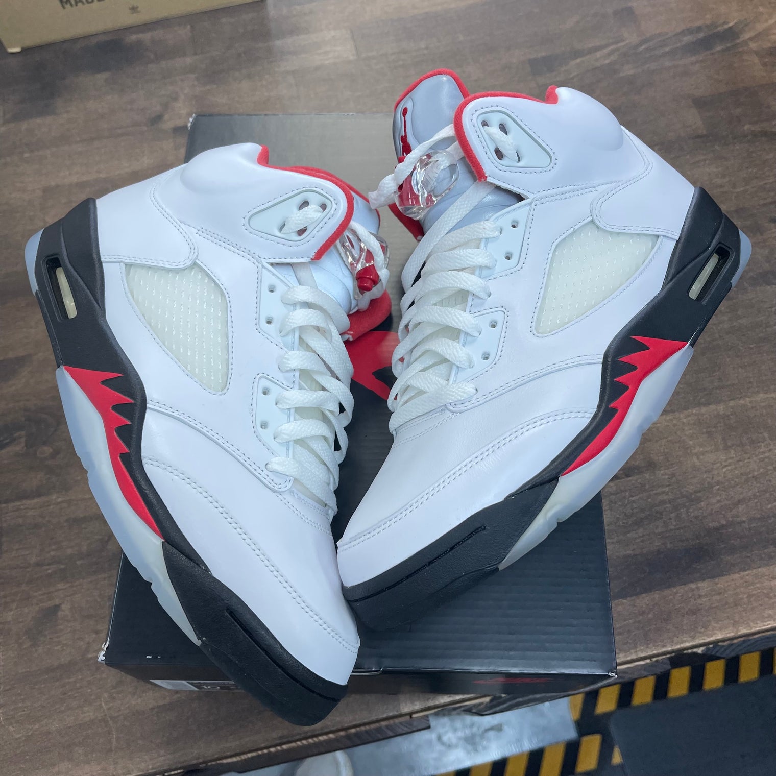 Fire Red Jordan 5 (2020) (USED)