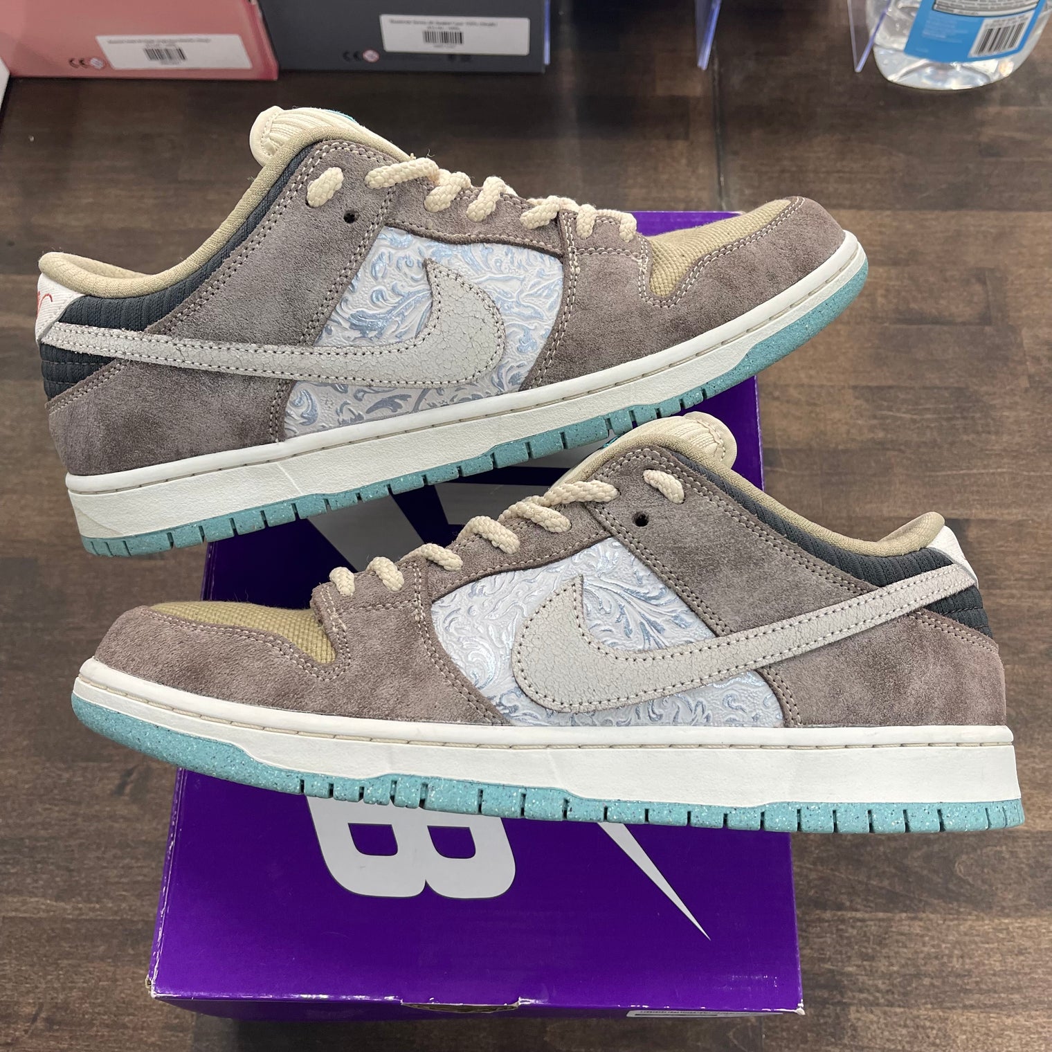 Big Money Saving SB Dunk Low (USED)