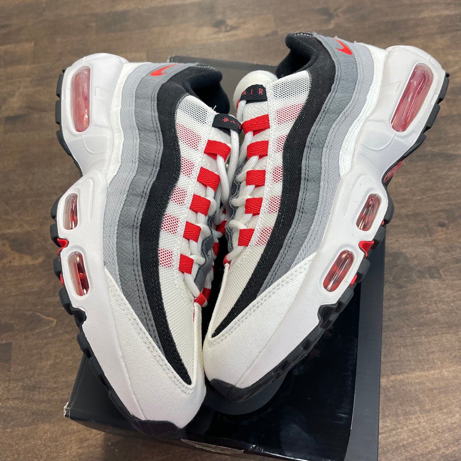 Smoke Grey Air Max 95 (USED)