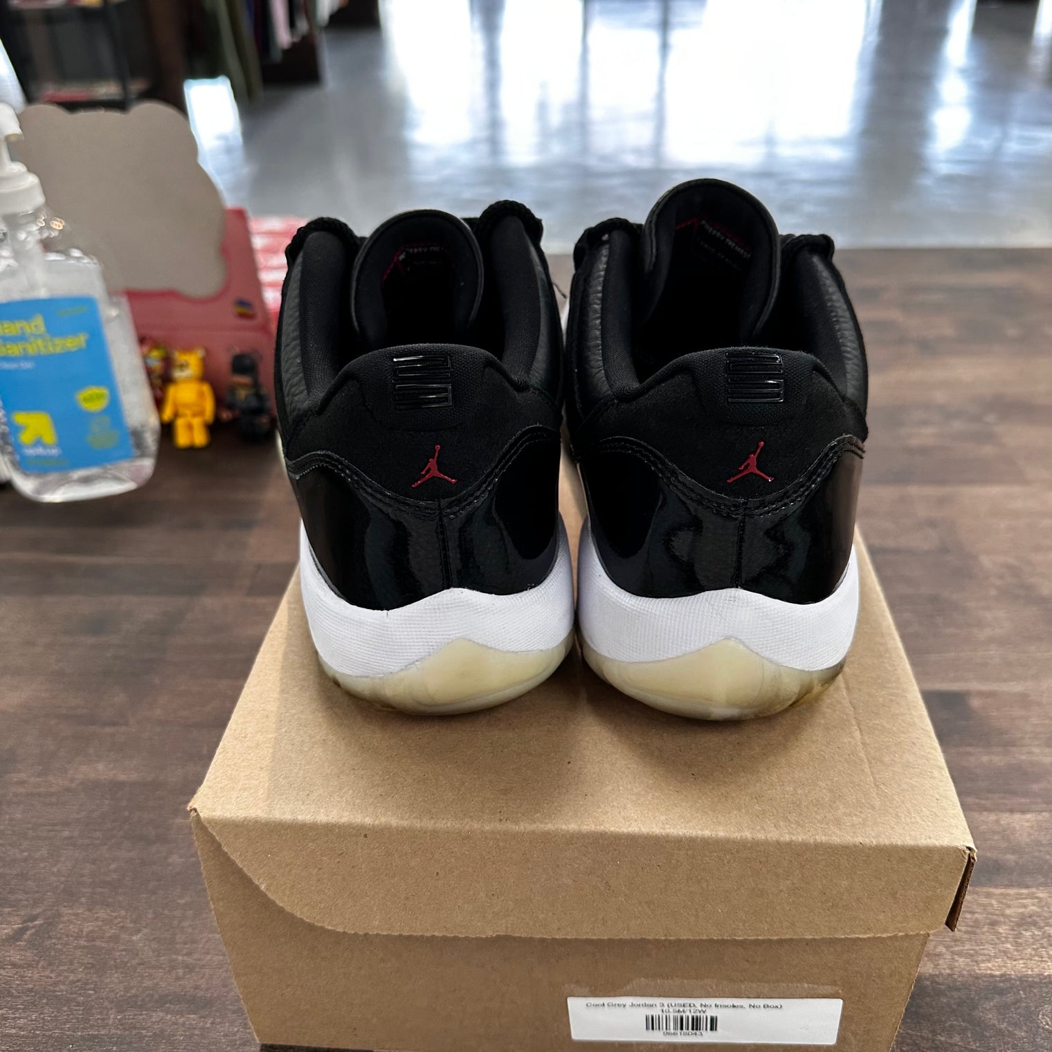 72-10 Jordan 11 Low (USED,No Box,No Insole)