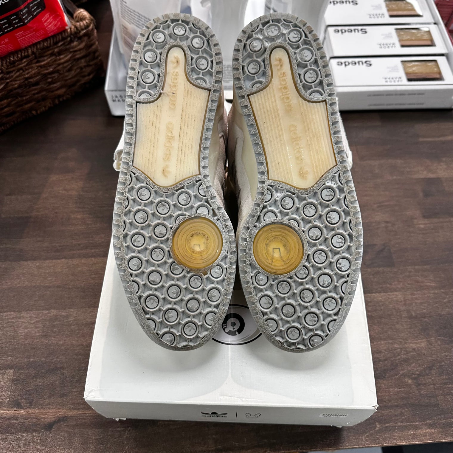 Bad Bunny Last Forum White (USED)