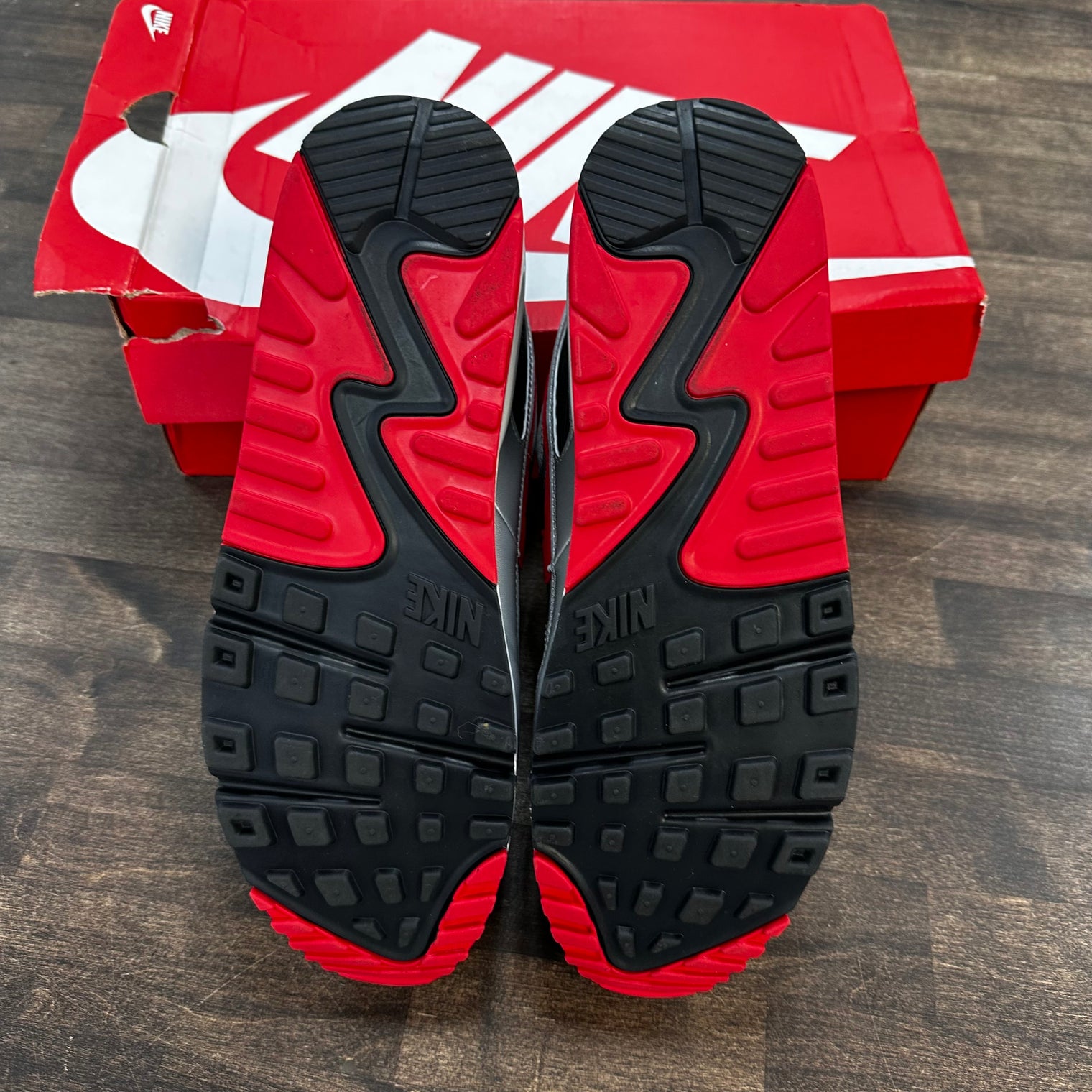 Air Max 90 Icons Silver Bullet (USED)