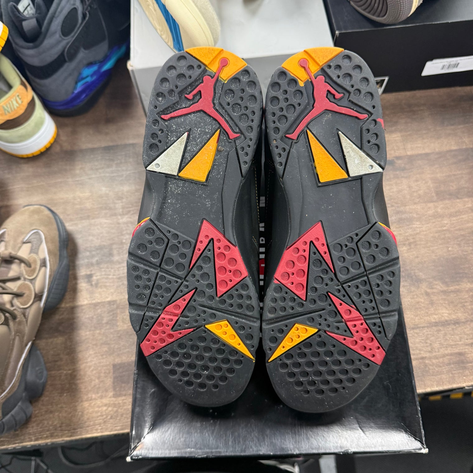 Citrus Jordan 7 Retro (USED)