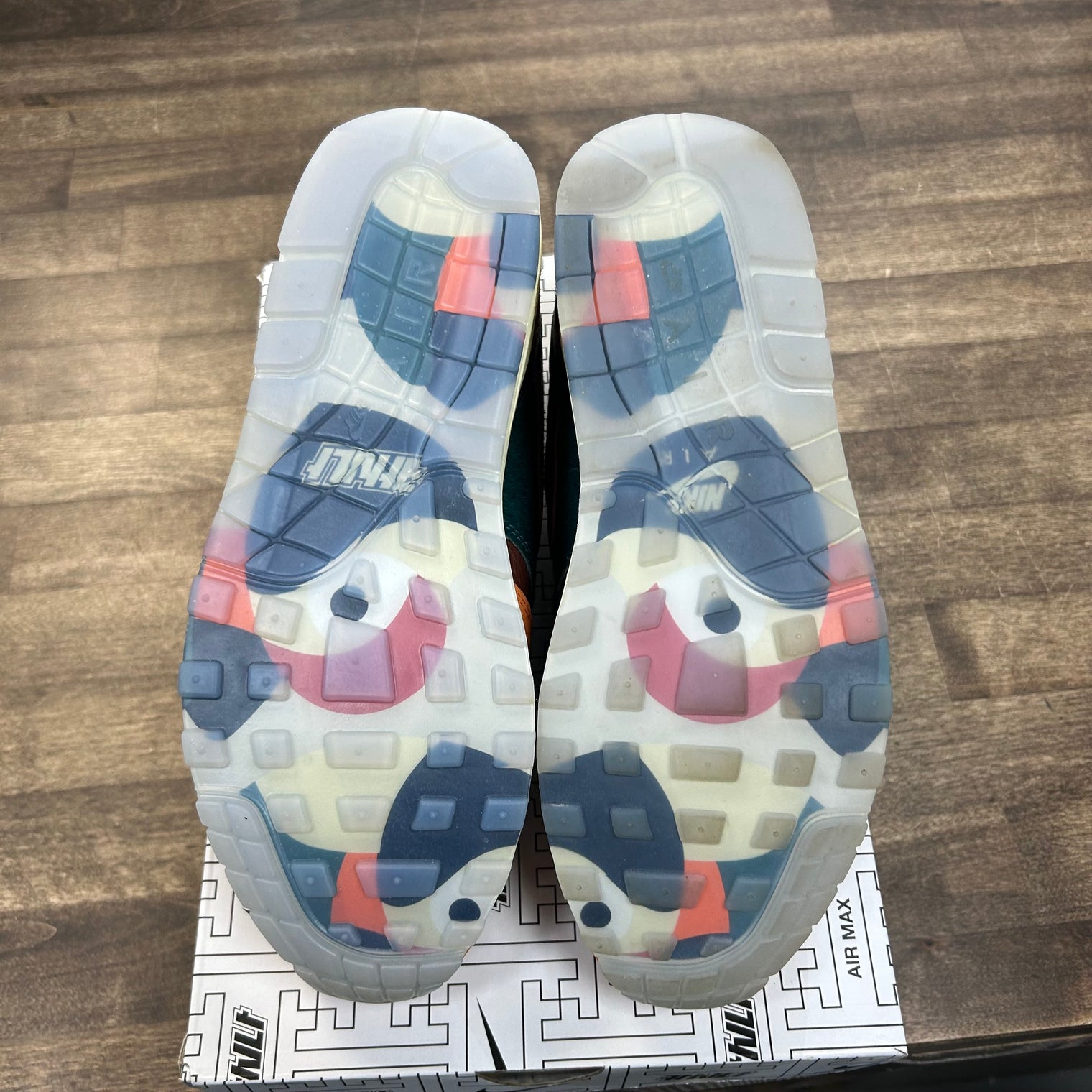 Kasina Won-Ang Orange Nike Air Max 1 (USED)