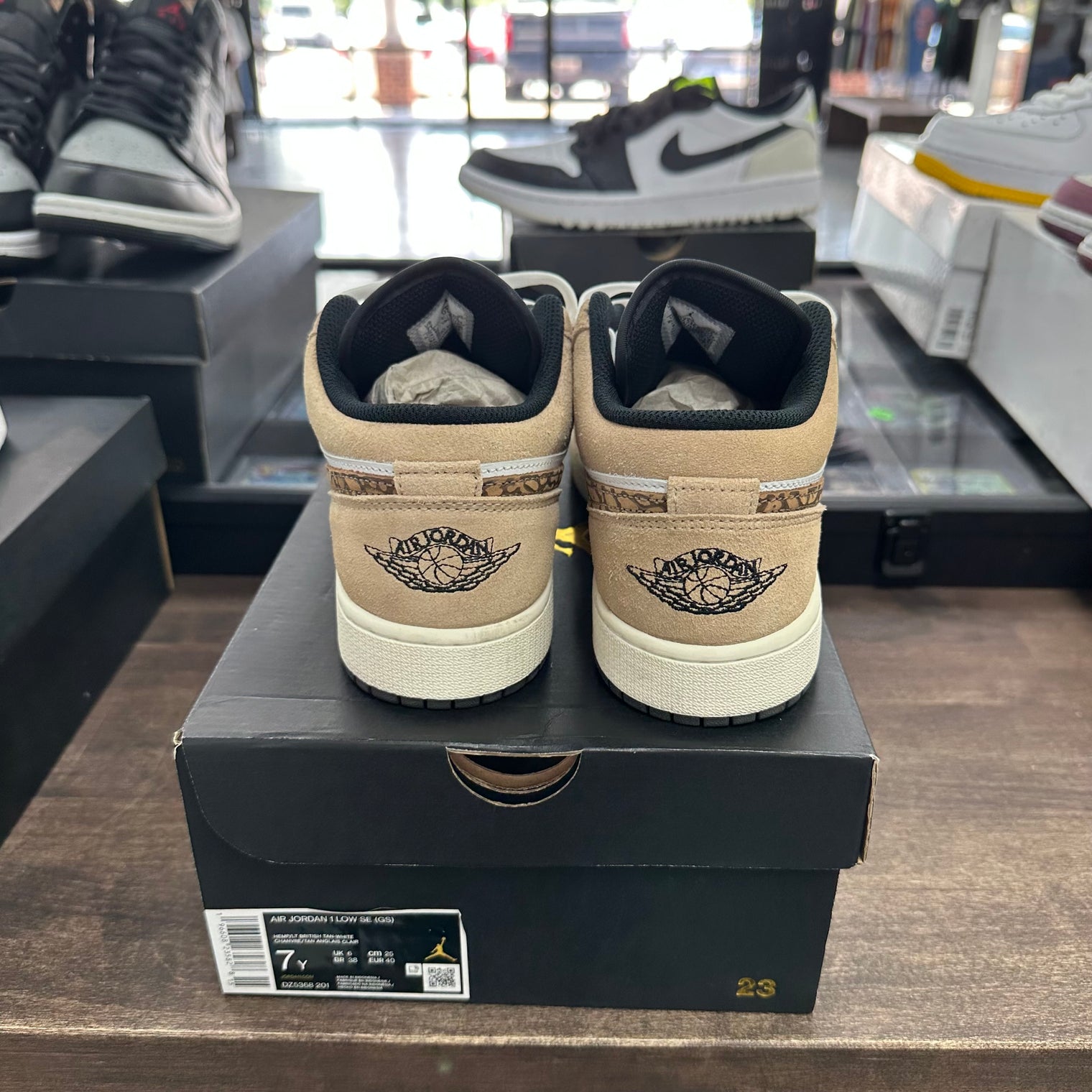 Brown Elephant Jordan 1 Low SE (GS) (USED)