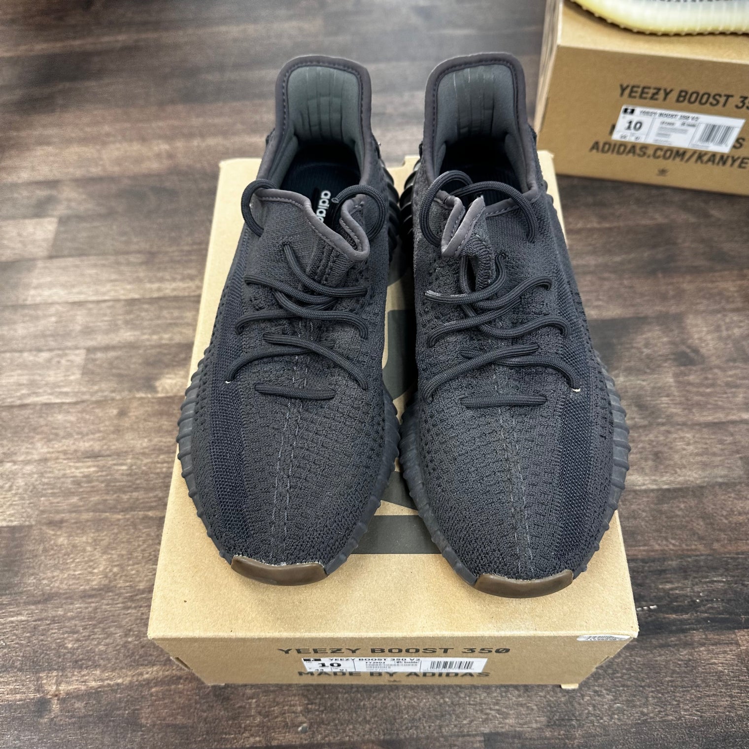 Cinder Yeezy 350 (USED)