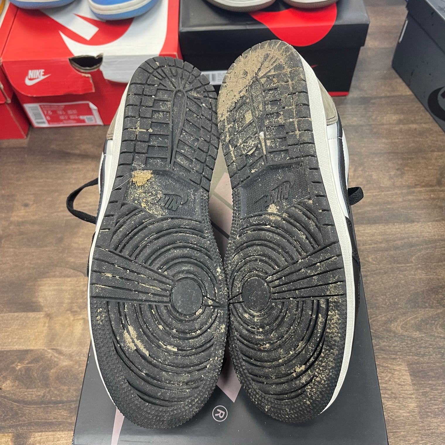 Mocha Jordan 1 Low OG (GS) (USED)
