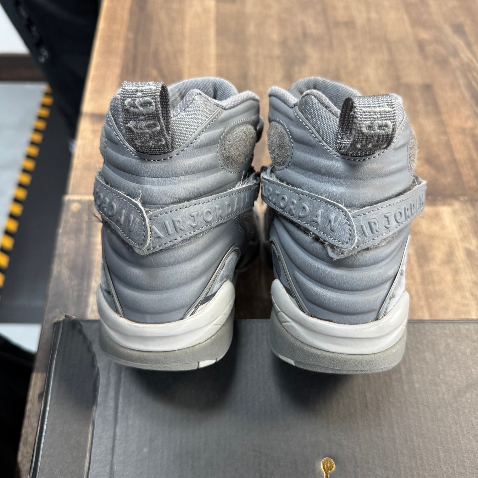 Cool Grey Jordan 8 Retro (GS) (USED)