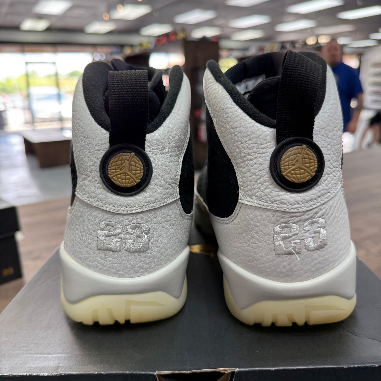 City of Flight Jordan 9 (USED)