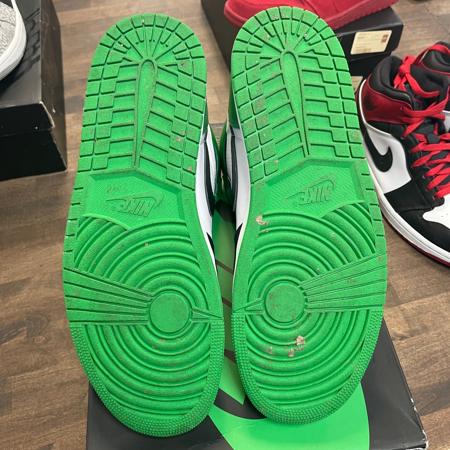 Lucky Green Jordan 1 High (USED)