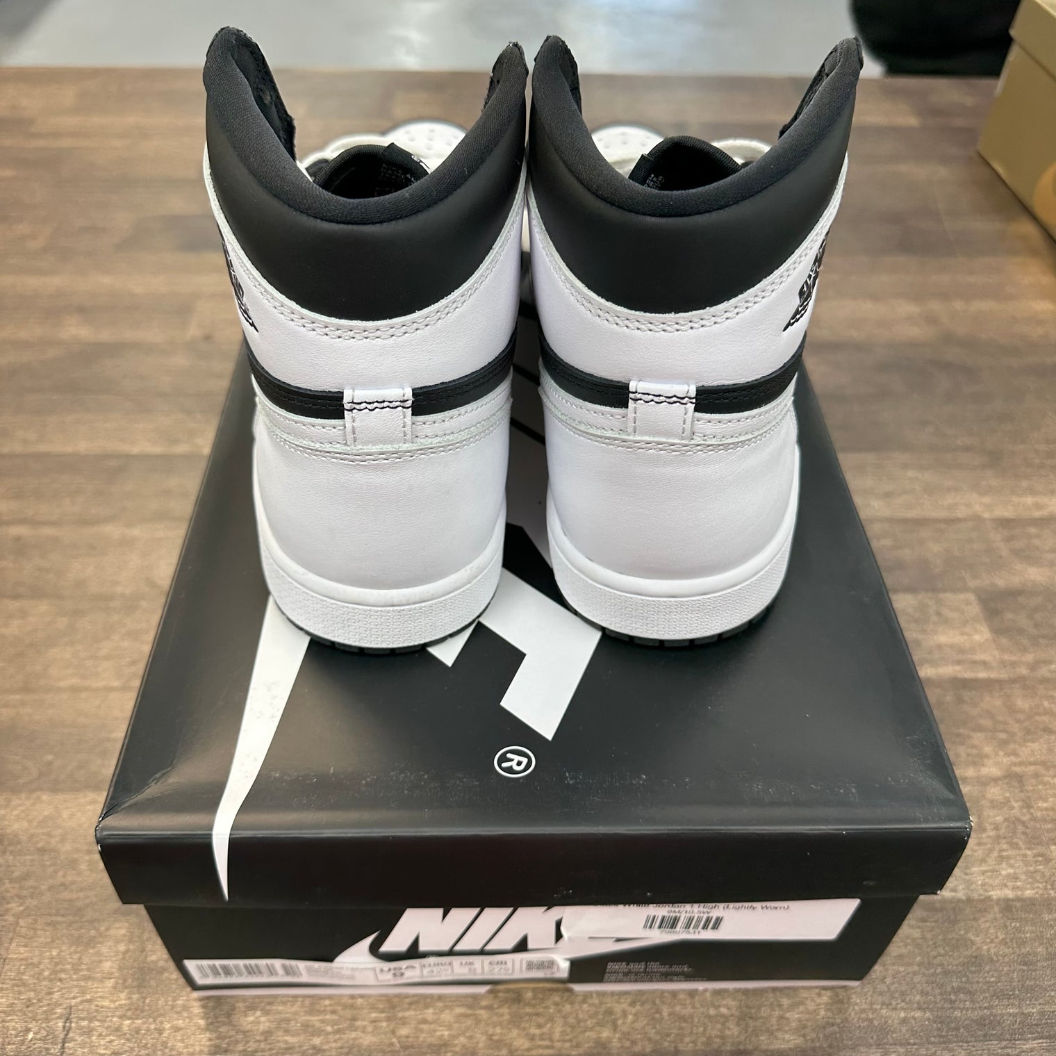 Black White Jordan 1 High (Lightly Worn)