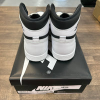 Black White Jordan 1 High (Lightly Worn)