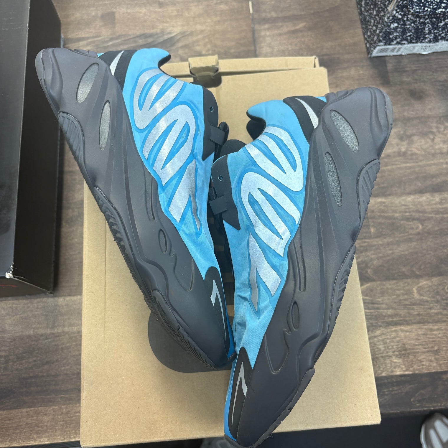 MNVN Bright Cyan Yeezy 700 (USED)