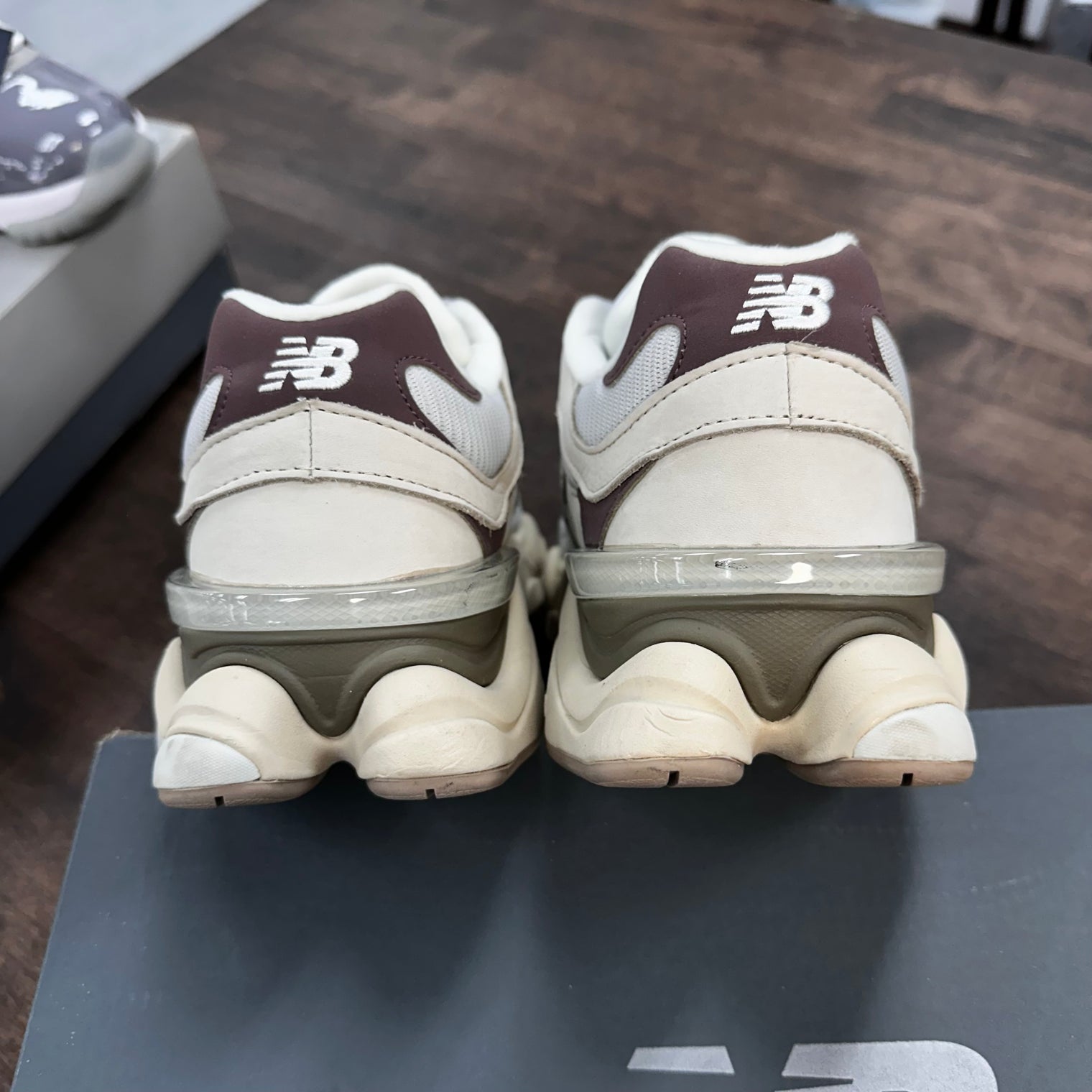 Grey Matter Timberwolf New Balance 9060 (USED)