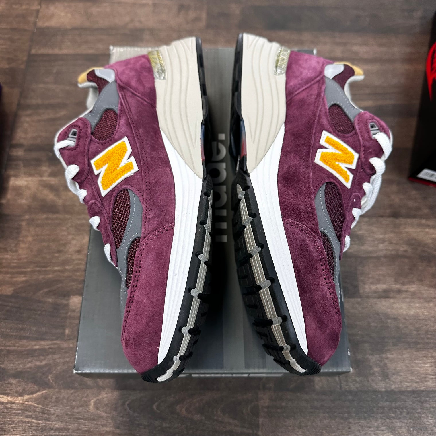 Burgundy Gold New Balance 992 (USED)
