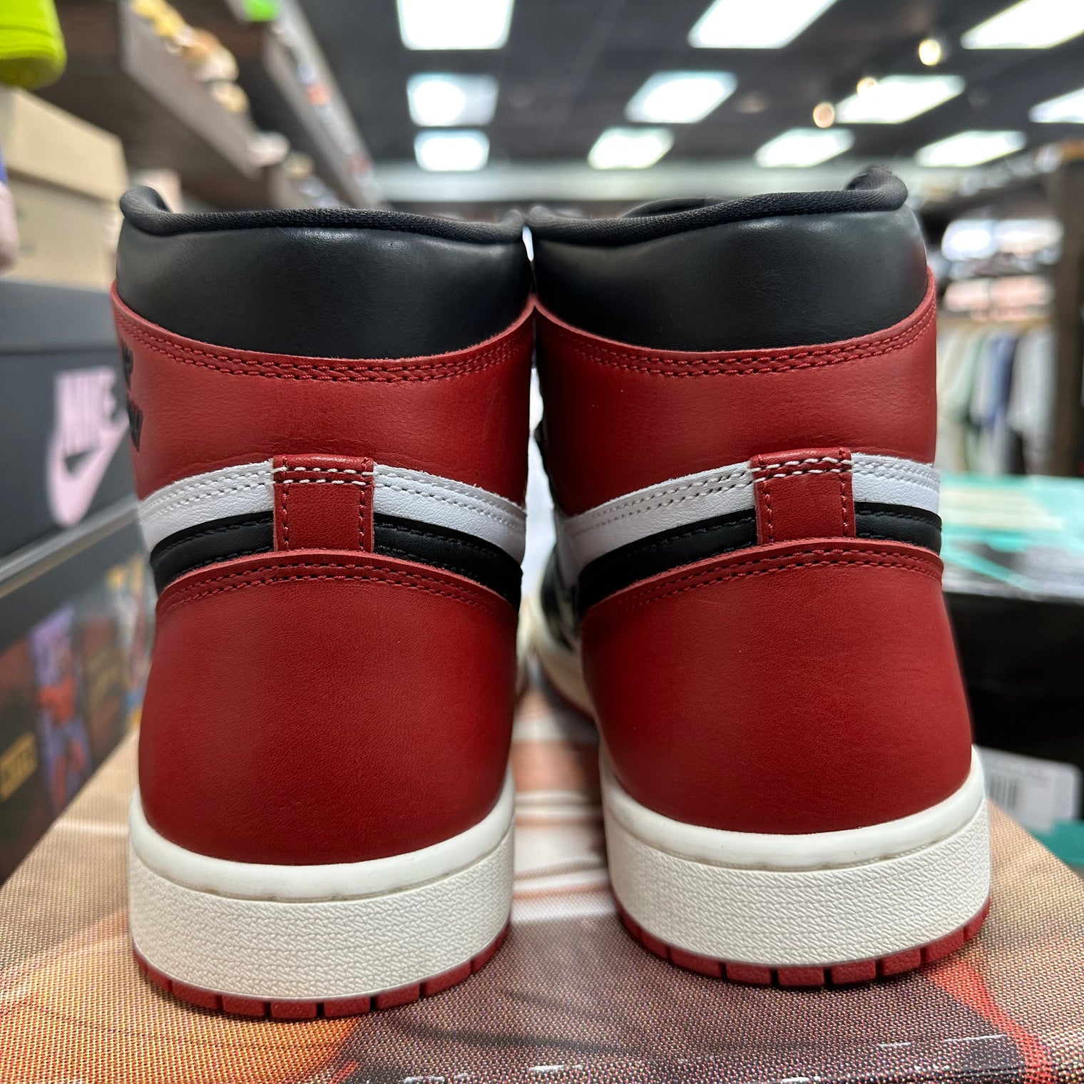 Black Toe Reimagined Jordan 1 High (Lightly Worn)