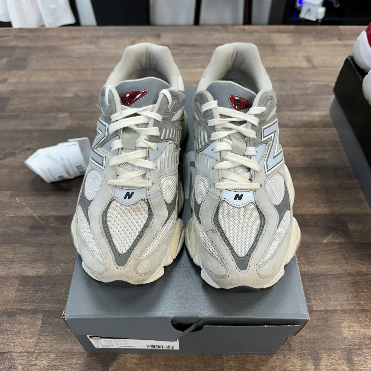 Rain Cloud New Balance 9060 (USED)