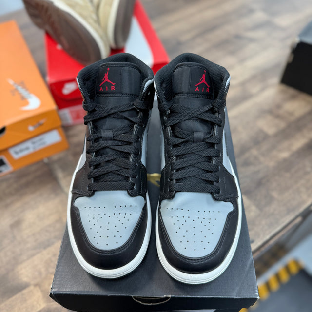 Shadow Red Jordan 1 Mid (USED)