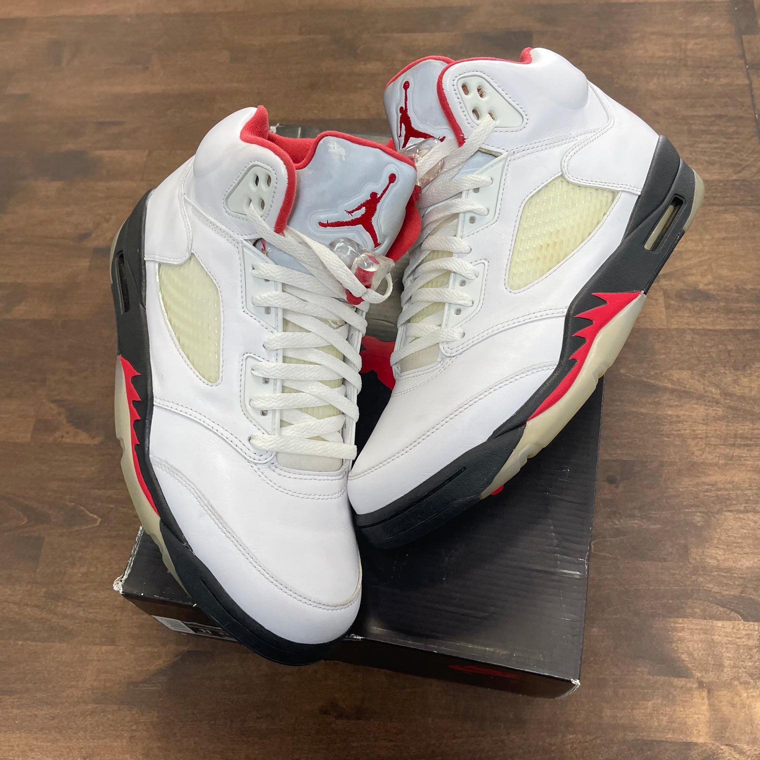 Fire Red Jordan 5 (USED)