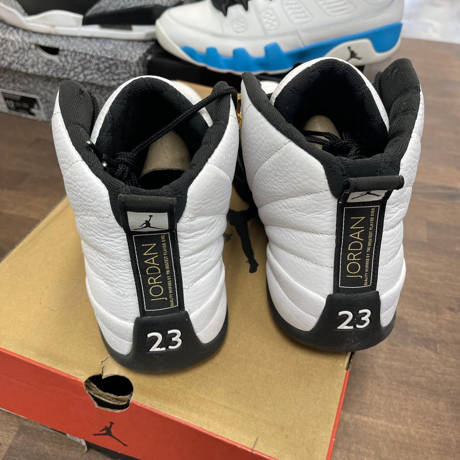 Royalty Taxi Jordan 12 (USED)