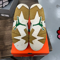 Gatorade Like Mike White Jordan 6 Retro (USED)